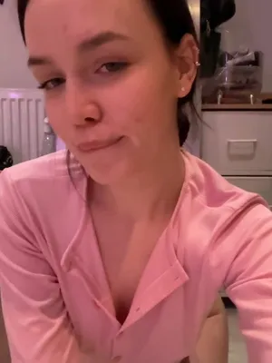 #Teen #Brunette #Ass #Big Ass #Mirror #Solo #Onlyfans #Teasing #Vertical Porn #Tiktok18+ #Virgin Lily