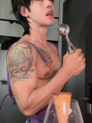 #Asian #Tattoo #Cumshot #Muscular #Solo #Gay #Jerking Off #Vertical Porn #Ice Cream #Food Fetish #Cum On Food #Self Cum Eating #Ice Cream Vendor