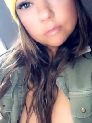 #Tits #Brunette #Vertical Porn