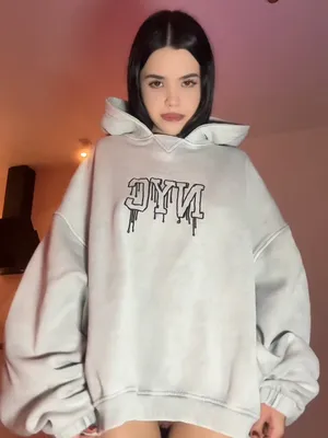 #Brunetky #Tetování #Kundička #Krásný Holky #Oholený #Ukaž Kozy #Nahatý #Sólo #Piercing V Pupíku #Sexy Postava #Trimmed Pussy #Stomach Tattoo #Hoodie Flash