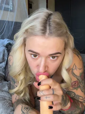 #Amatéři #Milfky #Tetování #Blondýnky #Vibrátor #Sólo #Onlyfans #Kouření Dilda #Onlyfans Leaks #Vertikální Porno #Mila Shake