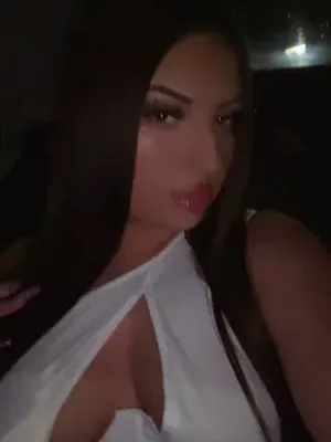 #Brunette #Onlyfans #Vertical Porn #Leaks #Onlyfans Models #Mistresssavvy #Queensavvyy