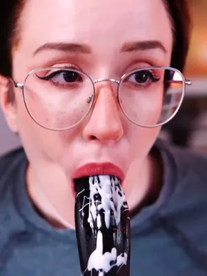 #Glasses #Dildo #Solo #Dildo Blowjob #Fansly #Vertical Porn #Nika Reznik