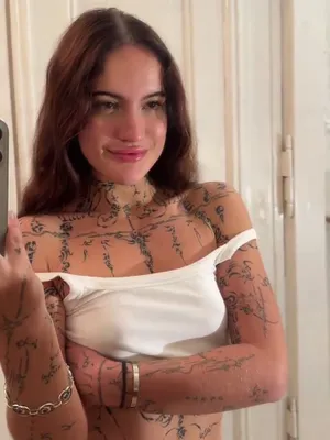 #Brunette #Tattoo #Solo #Teasing #Vertical Porn #Onlyfans Models #Ivy Harper
