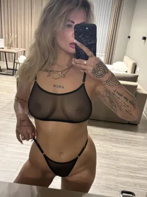 #Amateurs #Tattoo #Blonde #Beautiful #Lingerie #Mirror #Onlyfans #Teasing #Vertical Porn #Photos #Astrid.vestergaard