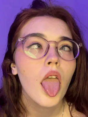 #Amateurs #Teen #Brunette #Glasses #Solo #Onlyfans #Ahegao #Natural Tits #Vertical Porn #Wow Karoliine