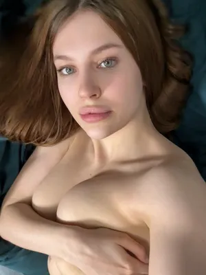 #Amateure #Titten #Brünett #Tätowierung #Solo #Fansly #Große Natürliche Titten #Vertikal Porno #Heiße Alice