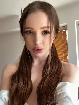 #Amateurs #Brunette #Small Tits #Pussy #Beautiful #Shaved #Solo #Onlyfans #Teasing #Vertical Porn #Fitand Annika