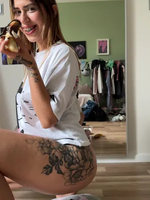 #Amateurs #Teen #Brunette #Tattoo #Ass #Latina #Fetish #Braces #Banana #Solo #Teasing #Food #Chocolate #Colombiana #Kinky #Food Play #Food Fetish #Leaks #Adult Content #Exclusive Content #See My Fetish #Selling Content #Mama Lili