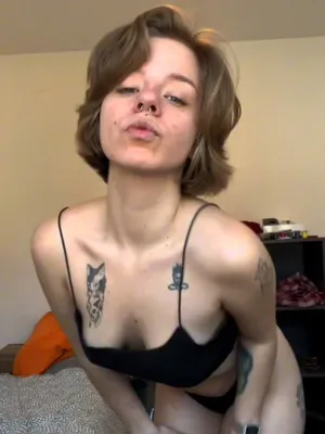 #Amateurs #Tatouage #Danser #Sous Vêtements #Solo #Onlyfans #Top #Allumeuse #Juteux #Vertical Porn #Zoe Ortega