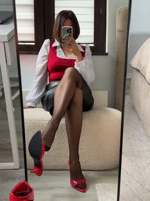 #Foot Fetish #Heels #Stockings #Toes #Nylon Feet #Kinjfeet