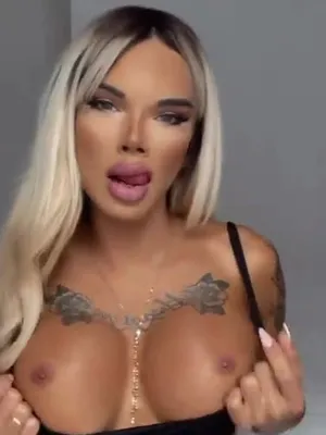 #Shemale #Vertical Porn #Onlyfans Models #TS Florencia Kardashian
