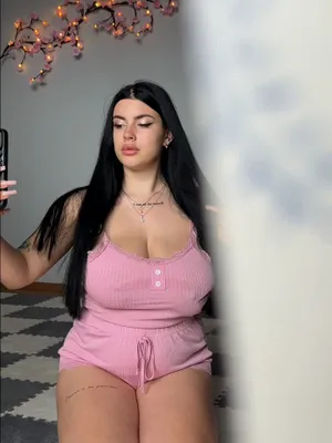 #Amateurs #Nichons #Brunette #Miroir #Solo #Onlyfans #Séduisant #Filles Tatouées #Joueur #Mona Milk #Mirror Selfie #Loungewear