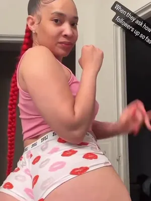 #Big Ass #Ebony #Onlyfans #Vertical Porn #Leaks #Onlyfans Models #Yella Montanna