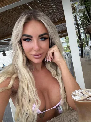 #Amateurs #MILF #Big Tits #Blonde #Beautiful #Onlyfans #Fake Tits #Photos #Lucysea