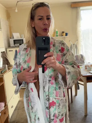#素人 #MILF #Blonde #フェチ #Flashing Tits #鏡 #Solo #焦らし #ハメ撮り #Robe #流出 #Selfie Fetish #Bad Cougar
