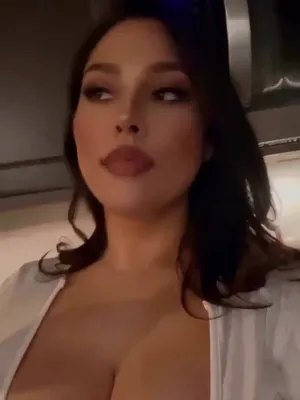 #Big Tits #Brunette #Onlyfans #Vertical Porn #Leaks #Onlyfans Models #The Real Sarissa