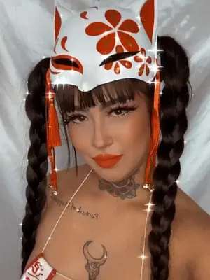 #Brunette #Tatouage #Nattes #Onlyfans #Vertical Porn #Fuites #Onlyfans Modèles #Kimmie Possible