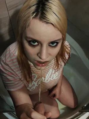 #Pissing #Vertical Porn