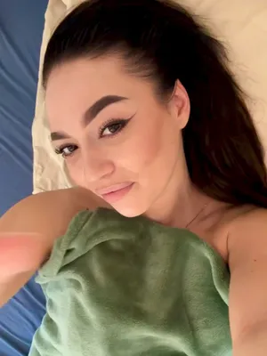 #Amateurs #Big Tits #Brunette #Onlyfans #Teasing #Fake Tits #Cute Girl #Vertical Porn #Cara Frost
