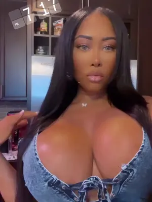 #Velký Kozy #Černošky #Onlyfans #Vertikální Porno #Úniky #Onlyfans Modelky #Moriah Millsss