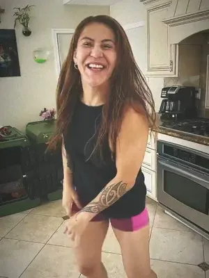 #Brunette #Onlyfans #Vertical Porn #Leaks #Onlyfans Models #Criscyborg