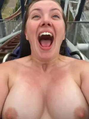 #Tetas Grandes #Público #Morena #Solo #Rebotando #Desnudo #Al Aire Libre #Filtraciones #Montaña Rusa #Cero Vergüenza #Nextgen Vids