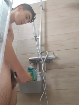 #Blowjob #Cumshot #裸体 #Solo #Bareback #男同 #嫩受 #Fucking #打飞机 #国产 #Amatoriale Italiano #Vertical Porn #Seghe #Italiano #Doccia #Magro #Doccia Nudo #Ragazzo Nudo