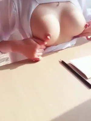 #Big Nipples #Flashing Tits #Vertical Porn