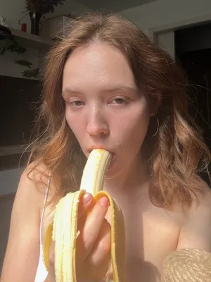 #Adoloscente #Pompino #Rosse #Banana #Da Sola #Cibo #Fansly #Fansly Ragazza #Cassie Cut
