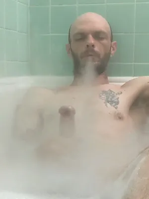#Tattoo #Big Cock #Solo #Smoking #Bath #Gay #Jerking Off #Anal Fingering #Vertical Porn #Bubble Bath