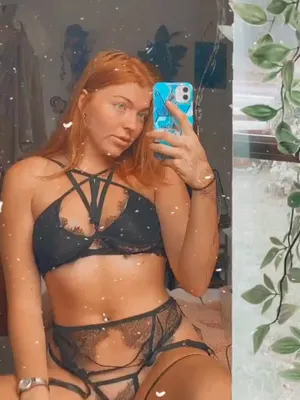 #Redhead #Lingerie #Onlyfans #Vertical Porn #Leaks #Onlyfans Models #Scarlett69xx