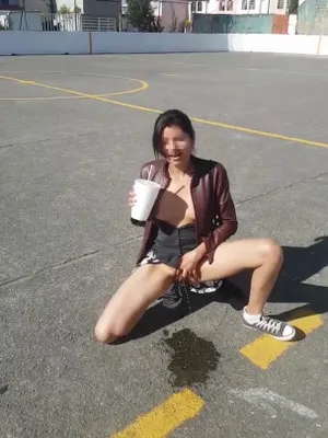 #Amateurs #Public #Brunette #Pissing #Solo #Outdoor #Vertical Porn