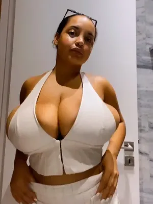 #Big Tits #Onlyfans #Vertical Porn #Leaks #Onlyfans Models #Dominiq Laya