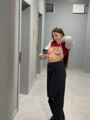 #Amateurs #Brunette #Flashing Tits #Mirror #Solo #Onlyfans #Natural Tits #Sexy #Sexy Body #Crop Top #Hallway Selfie