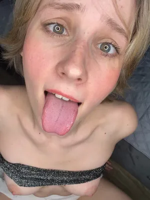#Amatéři #Náctileté #Blondýnky #Malá Prsa #Krásný Holky #Sólo #Onlyfans #Škádlení #Xichtíky #Krátký Vlasy #Vertikální Porno #Magy Lexy