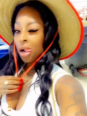 #Big Tits #Tattoo #Ebony #Onlyfans #Vertical Porn #Leaks #Onlyfans Models #Barbee Bandz