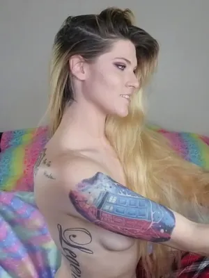 Get To Know Erin Evelyn … Get Off Sesh!
