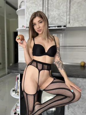 #Amateurs #Tattoo #Lingerie #Onlyfans #Stockings #Body #Sexy Body #FYP #Photos #Lia Grace