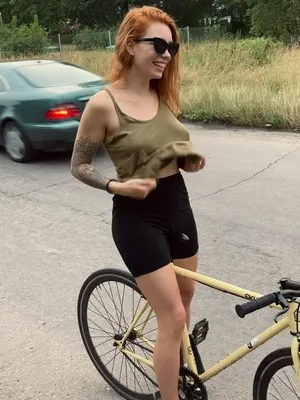 #Public Flashing #Vertical Porn