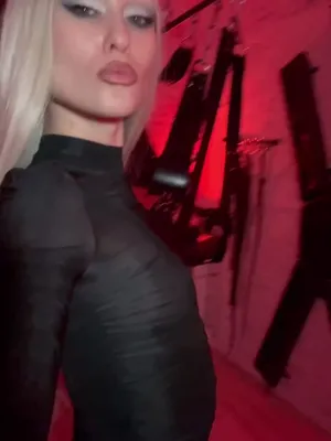 #Blonde #Masturbation #Small Tits #Shaved #Solo #Onlyfans #Sexy Body #Sexy Tiktok #Skinny #Goddessivanna