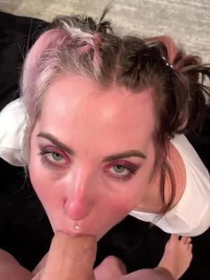 #Amateurs #Teen #Blowjob #Vertical Porn