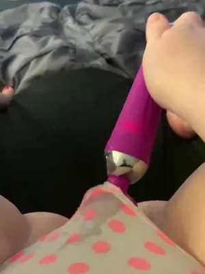 #Squirt #Masturbation #Dildo #Magic Wand #Vertical Porn
