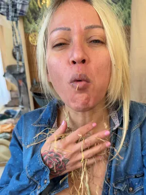 #素人 #巨乳 #Blonde #性癖 #Solo #Eating #挑逗 #Messy #Roleplay #重口猎奇 #Contentcreator #流出 #Adult Content #Exclusive Content #See My Fetish #Selling Content #Dirtbag Cowgirl