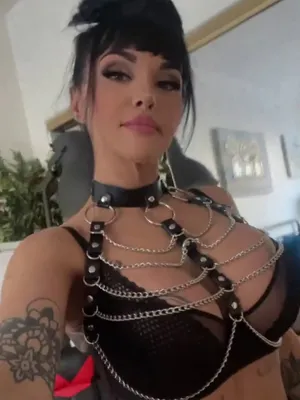 #Big Tits #Brunette #Tattoo #Onlyfans #Vertical Porn #Leaks #Onlyfans Models #Aimztruly