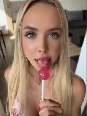 #Amateurs #Teen #Tattoo #Blonde #Beautiful #Solo #Onlyfans #Lollipop #Sexy #Anastasinka