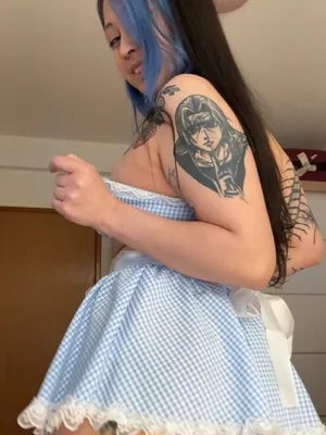 #幼女 #Brunette #Tattoo #Skirt #Solo #Onlyfans #Maid #Vertical Porn #Frutellasg