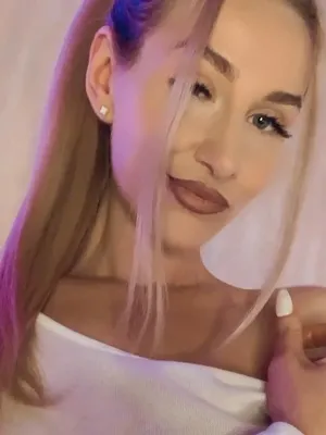 #Blonde #Beautiful #Solo #Onlyfans #Teasing #Vertical Porn #Miss Sonya