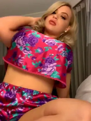 #Tattoo #Blonde #Big Ass #Onlyfans #Vertical Porn #Leaks #Onlyfans Models #Becky Crocker #Becky Crockerrr