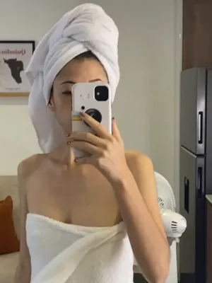 #Amateurs #Tits #Bathroom #Beautiful #Naked #Mirror #Solo #Natural Tits #Sexy #Chloe Ferreira #Mirror Selfie